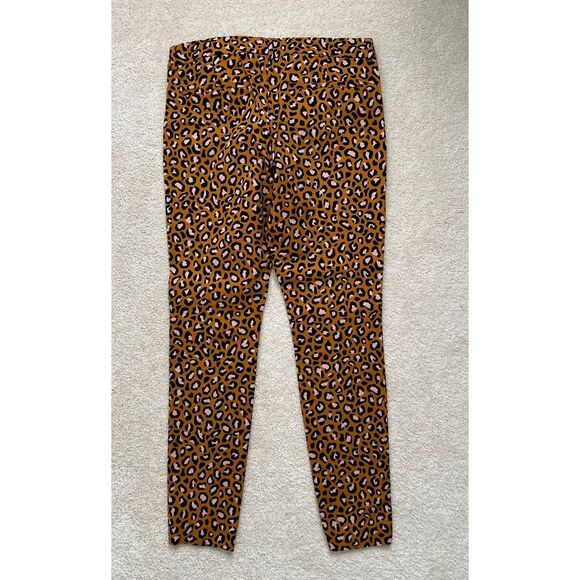 Old Navy Mid Rise Pixie Animal Print Pixie Size 12Tall - Picture 1 of 4